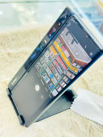 Huawei Mate Xs (Foldable) - Black, Pre-owned, Crack on Screen