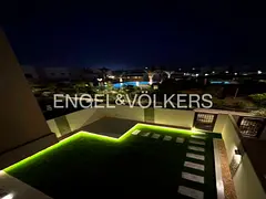 Modern Townhouse | Furnished | Vacant