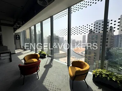 Spacious layout | Fully fitted | Corner View