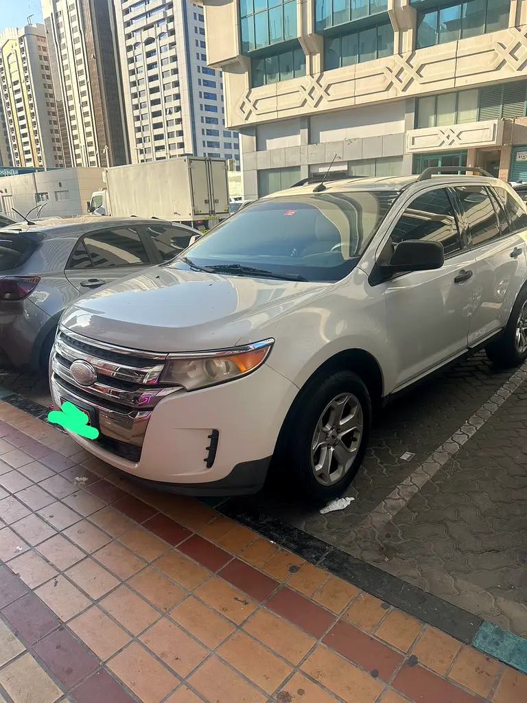 Ford Edge 2011 — photo 1 of 4