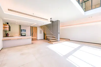 Duplex | Private Roof Terrace | Prime Location