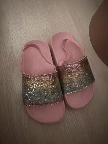 Kids shoes