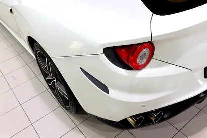 صورة 19 لـ 2012 Ferrari FF
