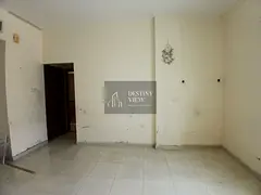 Prime Location family Building 1bhk near to safari mall