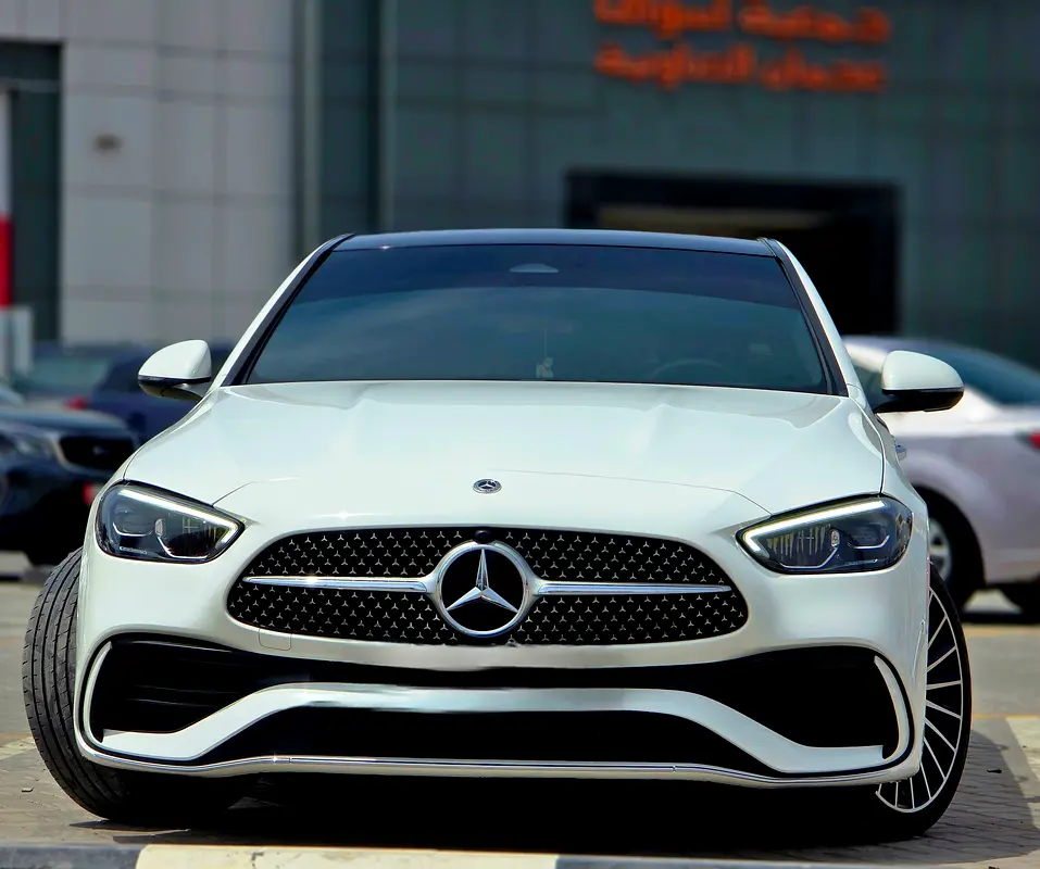 Mercedes-Benz C-Class 2024 — photo 1 of 10