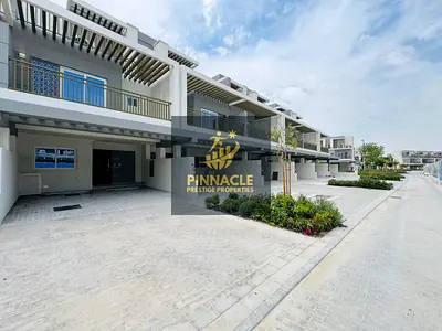 Courtyard View | 4BR Villa | Camelia Townhouse