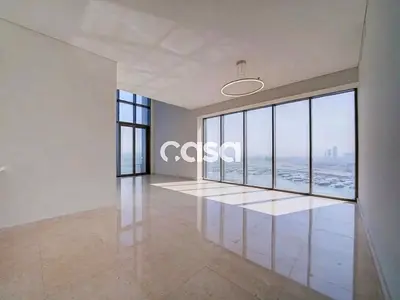 High Floor | Waterfront Living | 2 Parking Spot