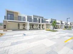 Single Row | Close to Amenities | Private Garden