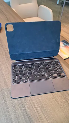 Apple Magic Keyboard for iPad Pro 11-inch – Like New
Selling my Apple Magic Keyboard for iPad Pro 11