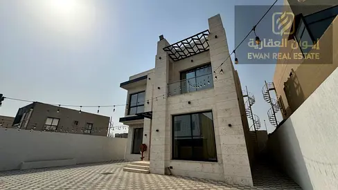 فيلا واسعة في عجمان بموقع استثنائي