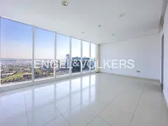 Large Layout | High Floor | Spacious