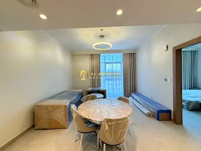 Brand New| High Floor| Semi-furnished