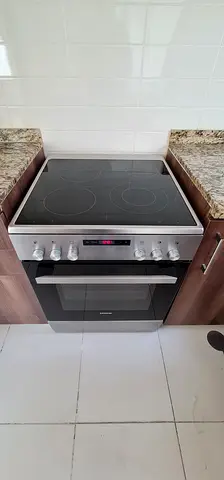 Siemens iq500 full electric digital cooking range latest version 60cm