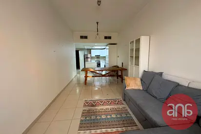 VACANT | FULLY FURNISHED | PRIME LOCATION