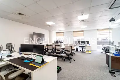 Fitted I Open Workspace I 1 Meeting Room