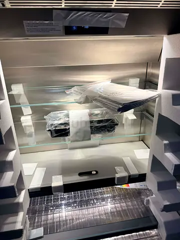 Gaggnau built in  Brand new stainless steel (still in packaging) - bottom freezer refrigerator