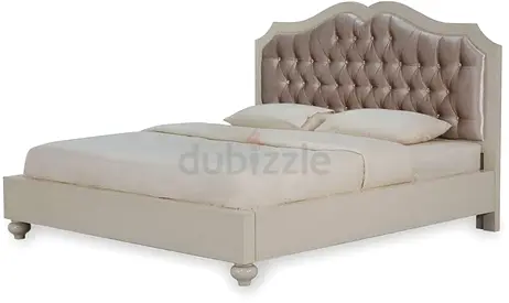 Bedroom set for sell with wardrobe