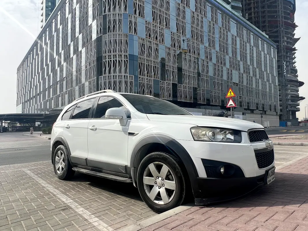Chevrolet Captiva 2013 — photo 1 of 6