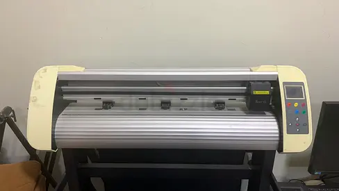 Teneth TH-740  كتر بلوتر (Cutter Plotter) أو ماكينة قص ستيكر.