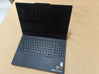 Lenevo legion pro 5 gen 10 OLED 16inch, Ryzen 7 8745HX, Geforce RTX 5060