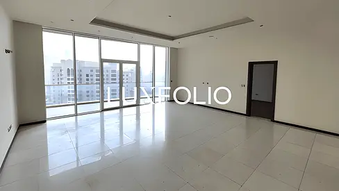 High Floor | Beach access | Unfurnished