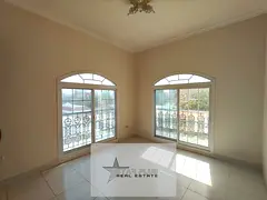 PRIVATE ENTRANCE VILLA 4 BEDROOM WITH MAID ROOM BIG SIZE READY TO MOVE