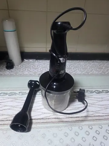 Handheld Immersion Blender with Detachable Whisk and Chopper - Great Working Condition