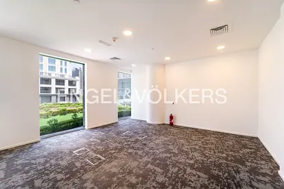 Vacant I Fitted I Convenient Location | Available