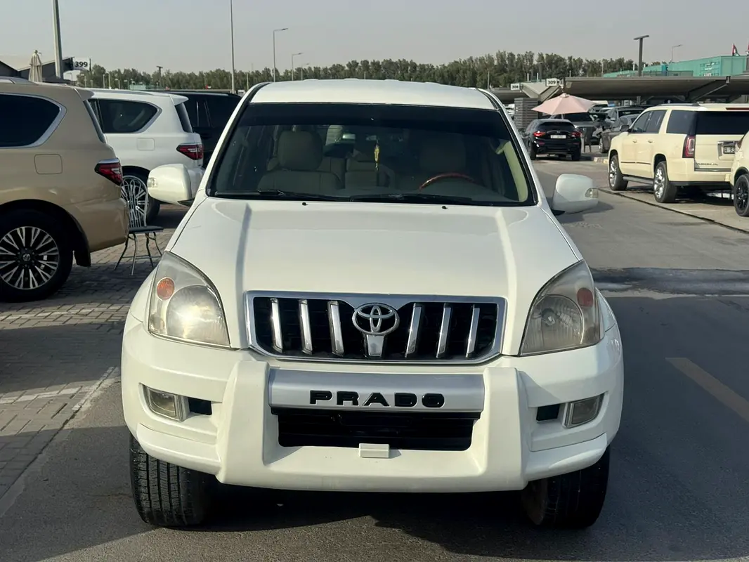 Toyota Prado 2009 — photo 1 of 15