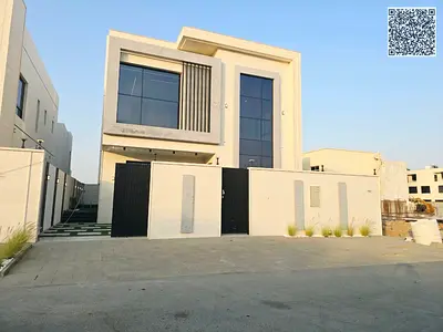 فيلا مع مسبح  تملك حر شامل رسوم وماء وكهرباء