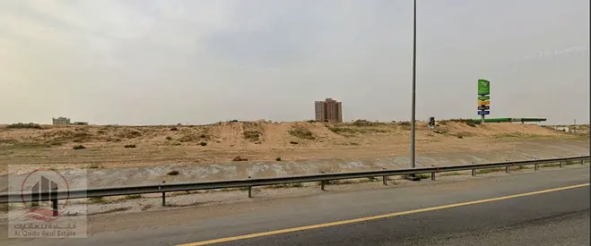 أرض زاوية للبيع في برج العالية – استخدام سكني + تجاري فرعي