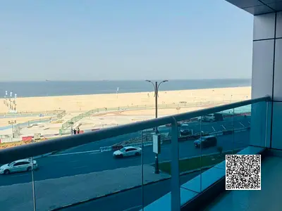 شقة رائعه متاحه للبيع إطلاله رائعه علي البحر!