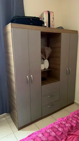 White 4-Door Wardrobe with Mirror and 3 Drawers