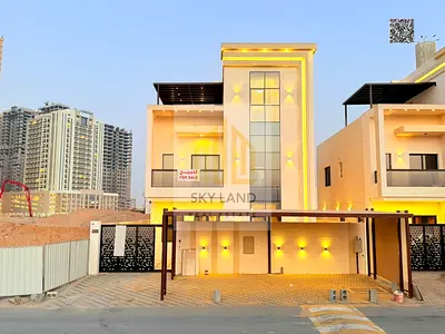 استلم فيلتك المفروشة بالكامل والجاهزة للسكن - تتميز بمساحات داخلية واسعة، وتشطيبات فندقية فاخرة، وتكييف مركزي. ملكية حرة.