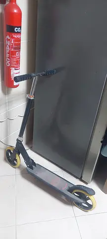 Foldable Kick Scooter with Large Wheels — Good Working Condition