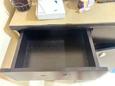 shoe rack / side drawer in good condition