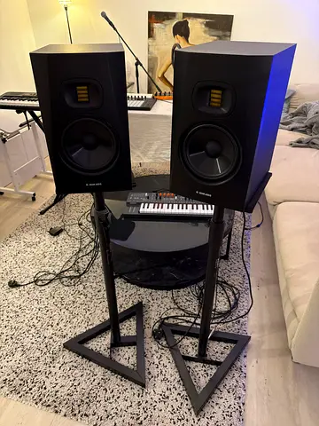 2 ADAM Audio T7V studio monitors + 2 stands for 1400 AED - 40% discount from original price