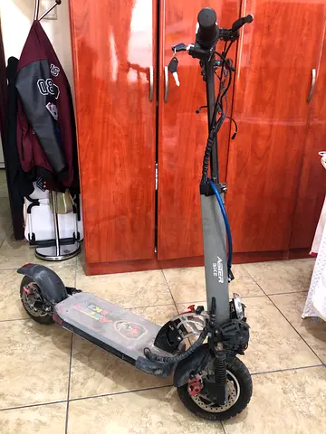 Aster bike electric scooter, [ with charger ], left headlight slight damage