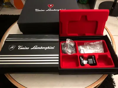 Lamborghini mobile with complete box for sale.Battery need to replace.