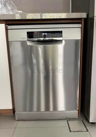 Bosch serie 6 dishwasher 3 rack latest model Same like new condition