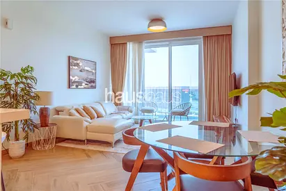 Luxury | Spacious | Close to DIFC