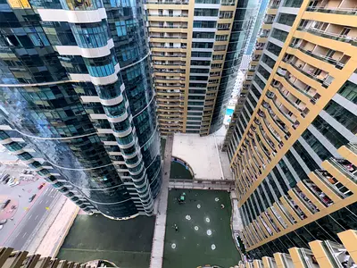 One bedroom and living room - Horizon Towers - Master bedroom - Free parking - Gym - Swimming pool - Garden - Central air conditioning