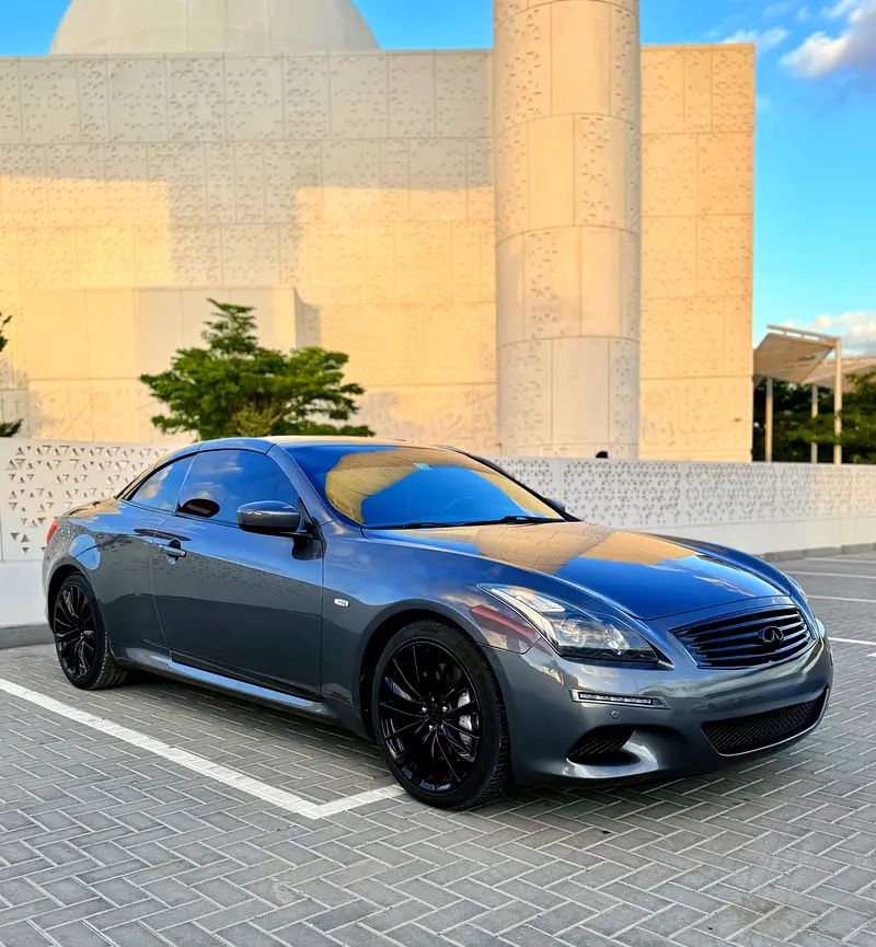 Infiniti Q60 2014 — photo 1 of 14