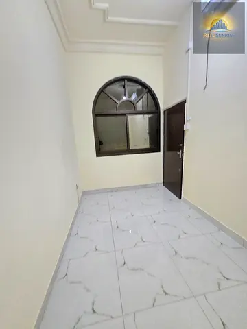 NICE ONE BEDROOM HALL APARTMENT AVAILABLE IN ELECTRA STREET BACKSIDE IBRAHIM RESTAURANT READY TO MOVE