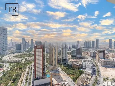 Private Pool | Furnished Unit | Upto 4 Cheques