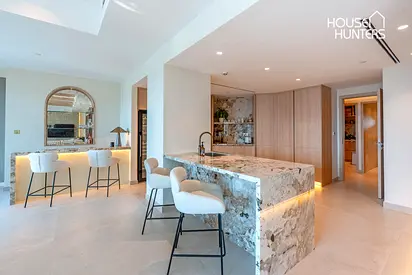 Beautifully Designed |Double Balcony |Marina Views