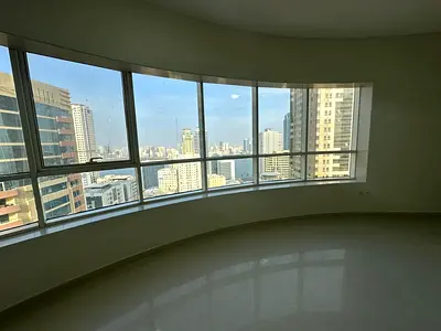 Three-bedroom apartment for annual rent in Al Khan, Sharjah, near Al Tarboush Syrian Restaurant. Ve
