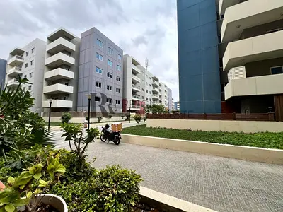 3BR APT + MAID'S ROOM BUILDING VIEW MODERN KITCHEN