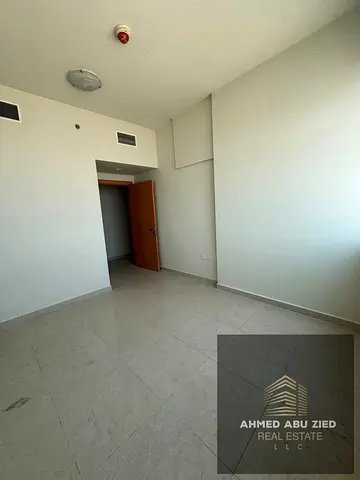 2BR Golf Tower Direct Mohammed Bin Zayed Road - 2 Bath, Kitchen, Balcony, Free Parking, Strategic Location, 38K, 4 or 6 Cheques, Security Cheque - Ajm