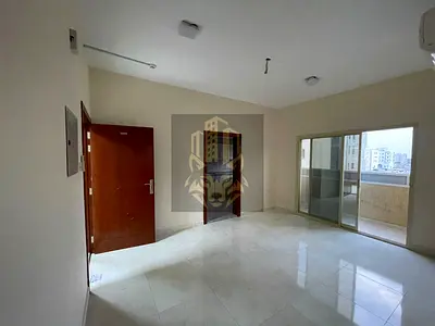 Apartment one bedroom with a living room and two bathrooms in Al Alia first tenant with an amazing price and a prime location close to all services